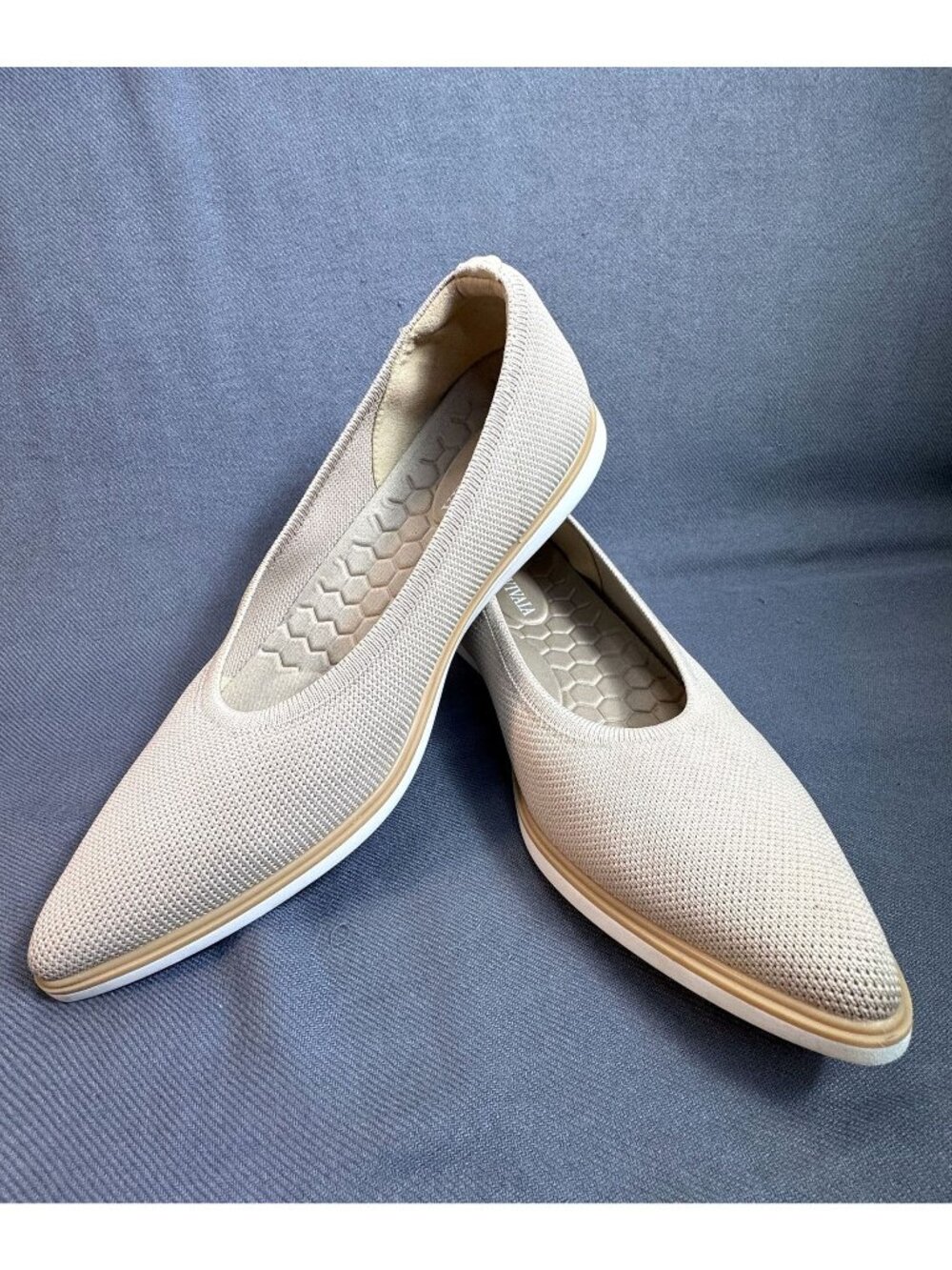 VIVAIA Aria sz 8 Pointed Toe Knit Flats Beige Nude Washable Shoes EU 39